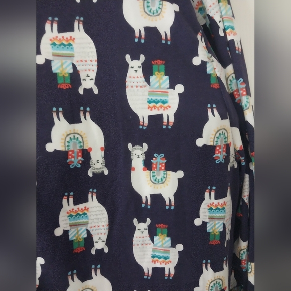 Cuddl Duds Women's Christmas Llama Pajama Set - Picture 4 of 7